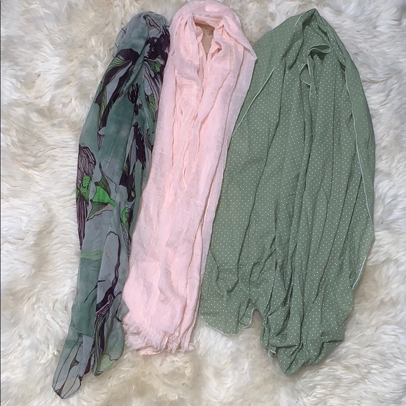 Scarf bundle: Silk, chiffon, and cotton - Picture 9 of 15